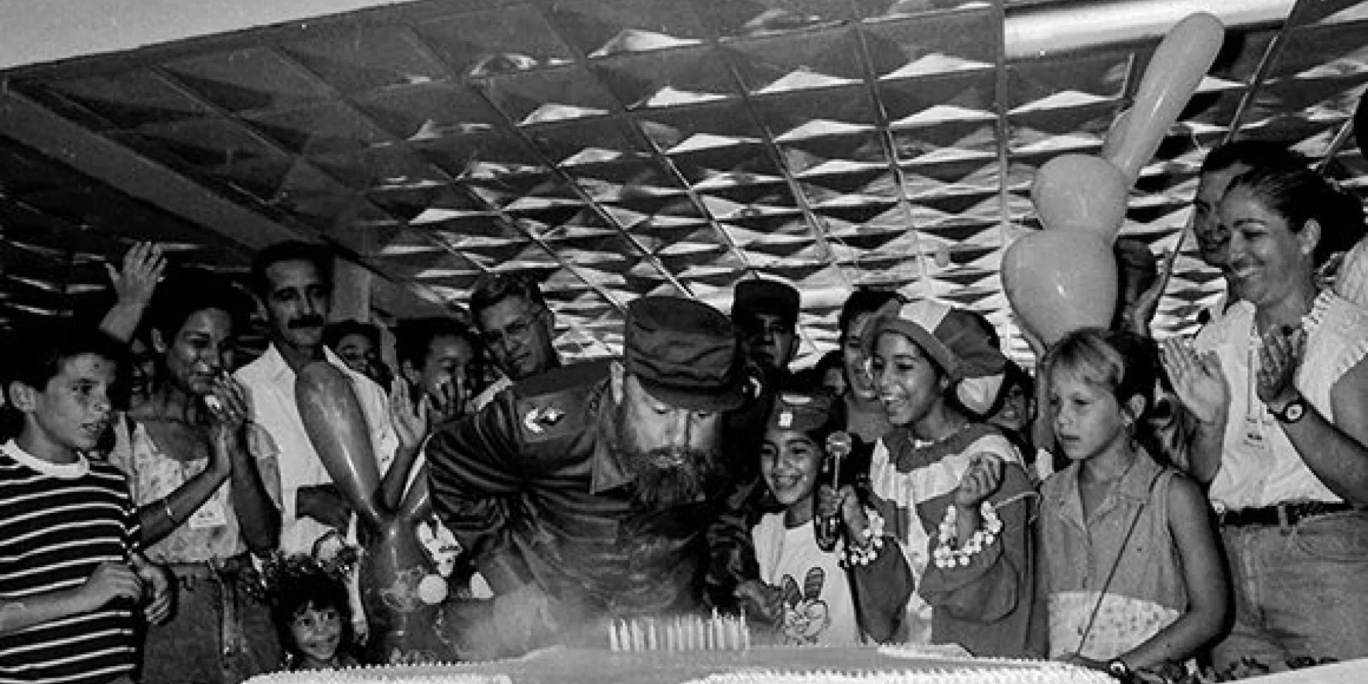 Cumpleaños 70 de Fidel Castro en el palacio Central de Pioneros "Ernesto Che Guevara". Foto: Ismael Francisco/ Cubadebate.