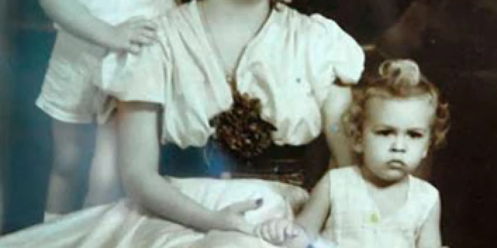 Esther Montes de Oca junto a sus hijos Sergio y Luis. / Foto: Juventud Rebelde