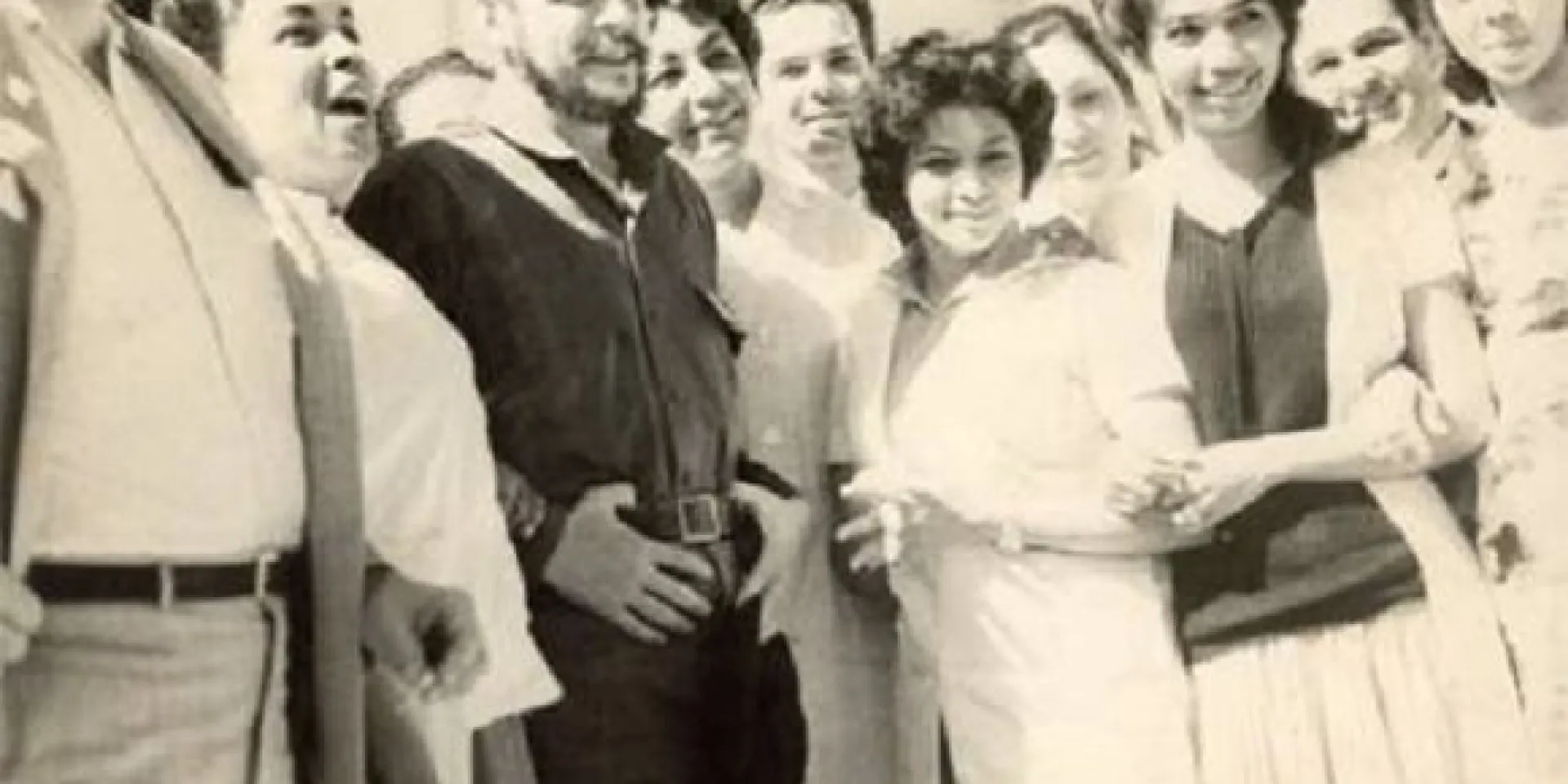 El Che Guevara con la brigada medica en Sidi Bel Abbes. Foto: Juventud Rebelde.