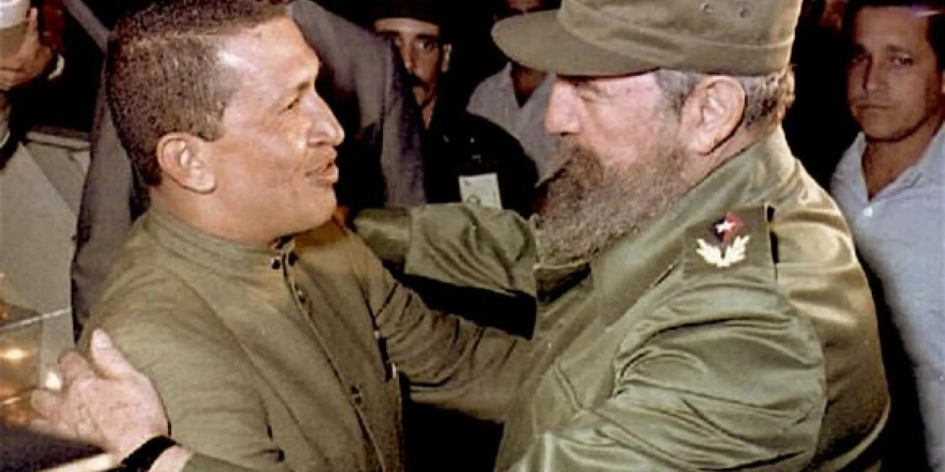 Hugo Chávez y Fidel Castro, la noche de su primer encuentro en La Habana, el 13 de diciembre de 1994.
