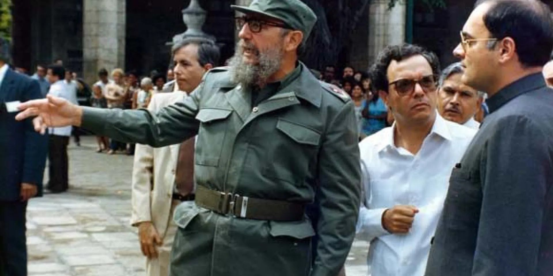 Eusebio Leal junto al líder de la Revolución Cubana, Fidel Castro. Foto: Cortesía del entrevistado.