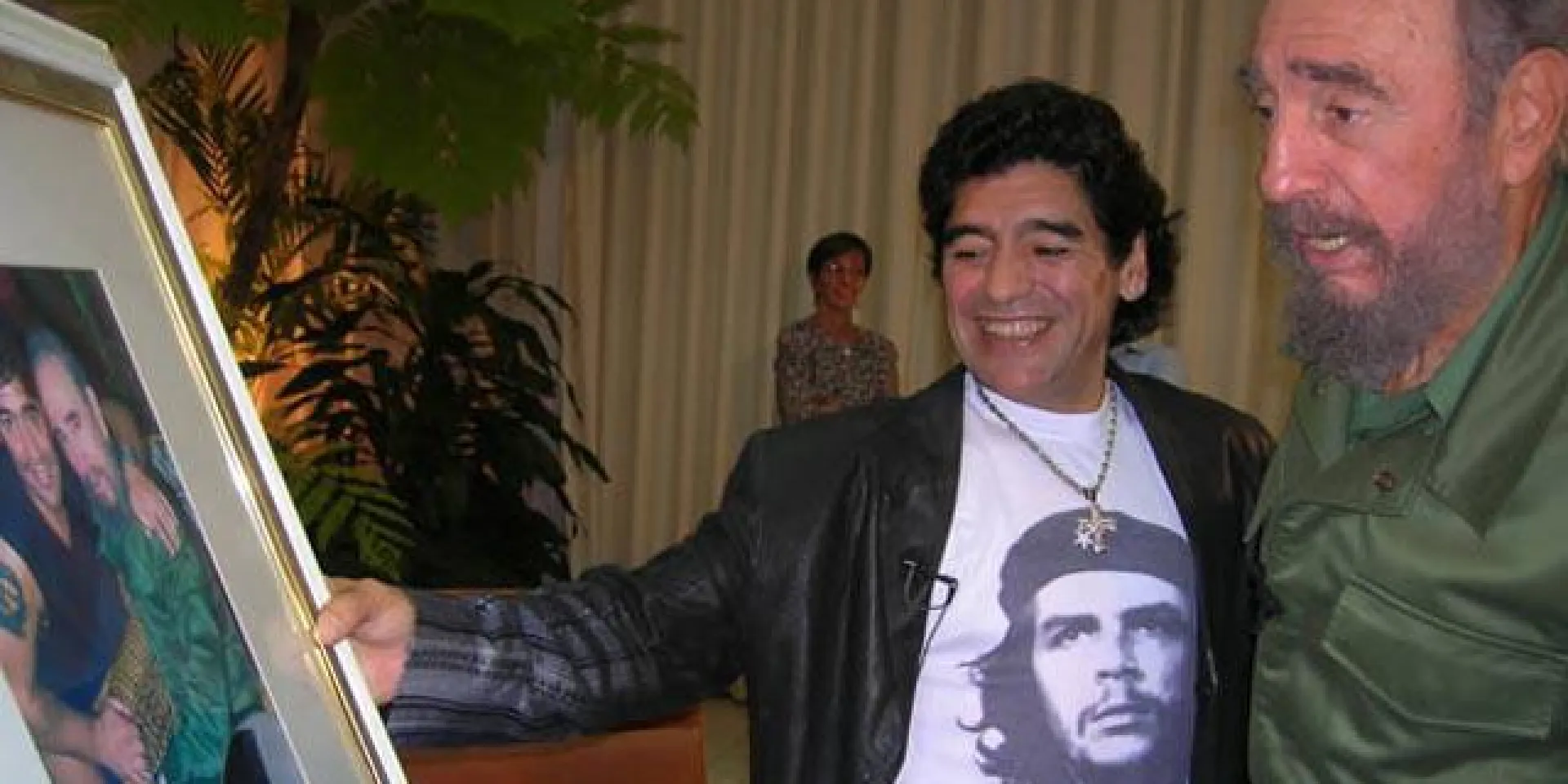 aradona : Fidel m'a ouvert les portes de Cuba, les portes de son cœur. Photo: Studios Revolution