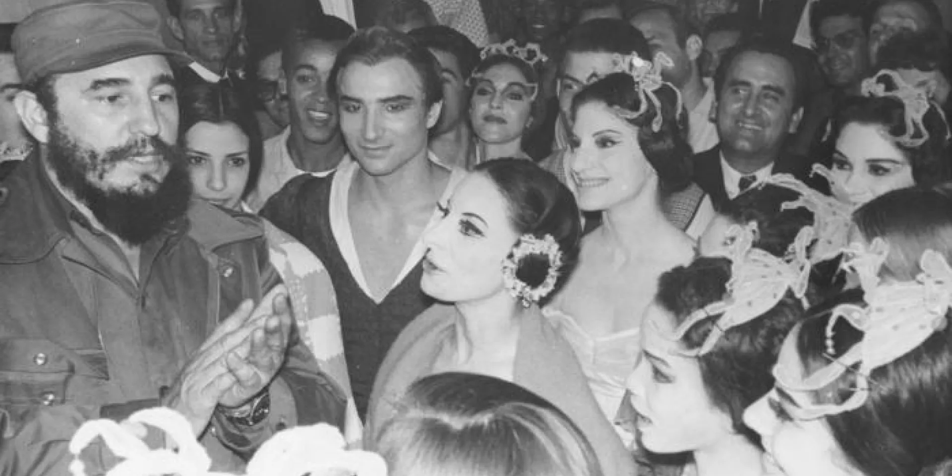 Fidel talks with prima ballerina Alicia Alonso, and other members of the National Ballet of Cuba, after a performance of Giselle in the Theater of the Cuban Workers’ Federation headquarters.