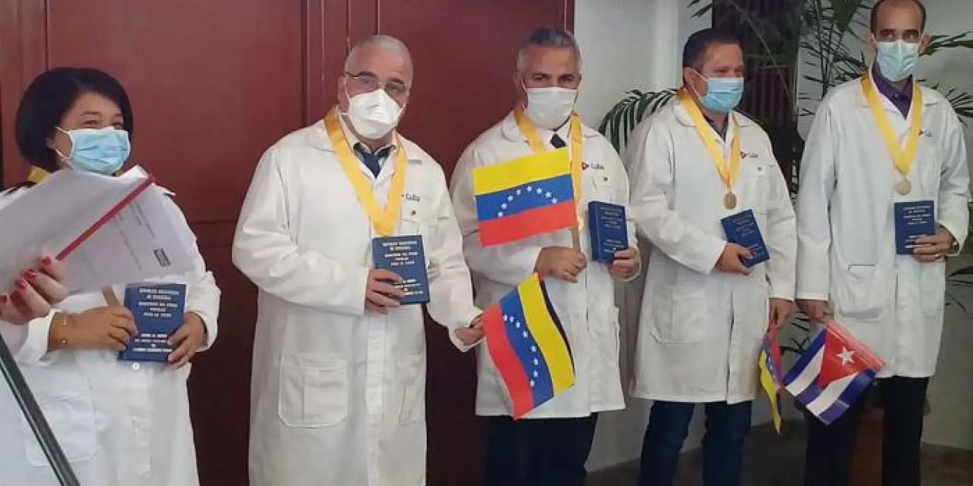 Medici cubani di ritorno dal Venezuela. Foto: Radio Rebelde digital.