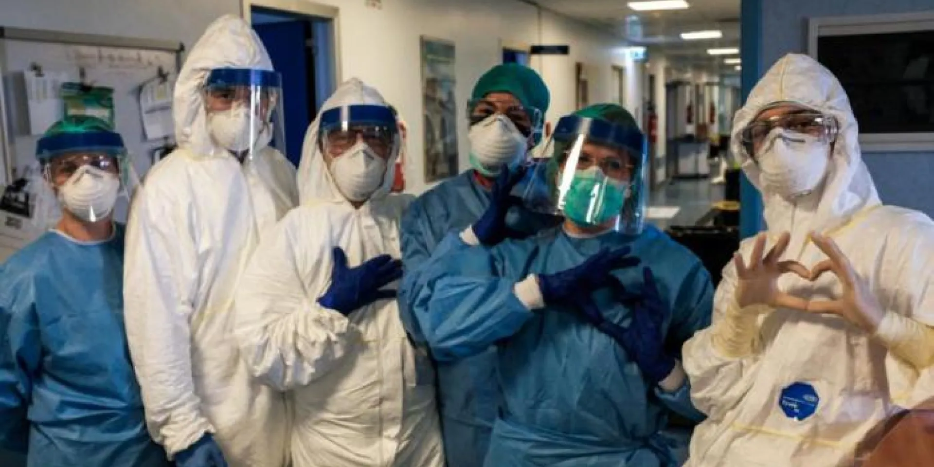 Alors qu'ils gardent le silence sur l'agression abjecte contre notre ambassade sur leur territoire, les États-Unis approuvent un fonds de plusieurs millions pour financer des programmes qui s'attaquent directement à la coopération médicale cubaine. Photo: AFP