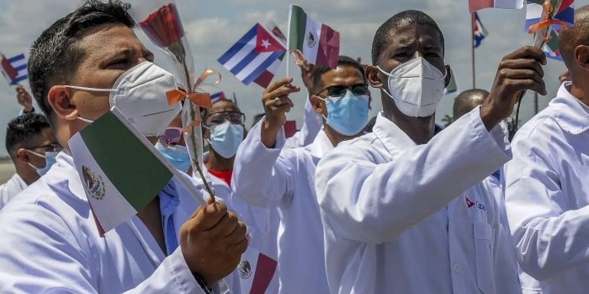 Al llegar a tierras mexicanas, la mortalidad en el hospital donde los ubicaron era de 30 fallecidos diariamente, y que, al término de la misión, habían logrado reducirla a cero muertes. Foto: José Manuel Correa