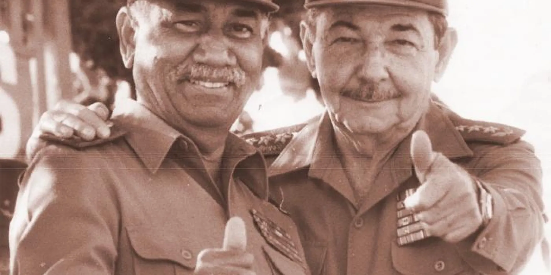 Fidel reconoció las altas dotes de jefes militares y políticos que Raúl y Almeida desplegarían, con creces, en los territorios bajo su mando. Foto: Liborio Noval