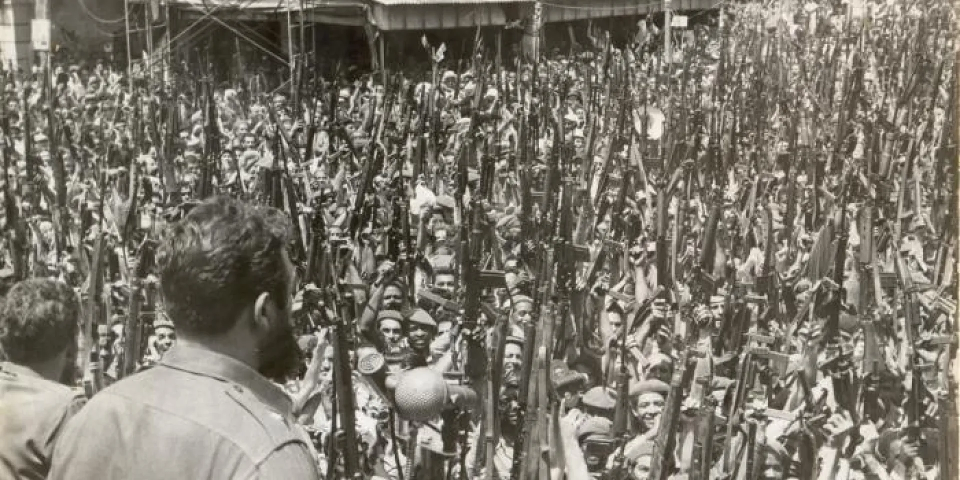 Fidel proclama el carácter socialista de la Revolución. Foto: Raúl Corrales