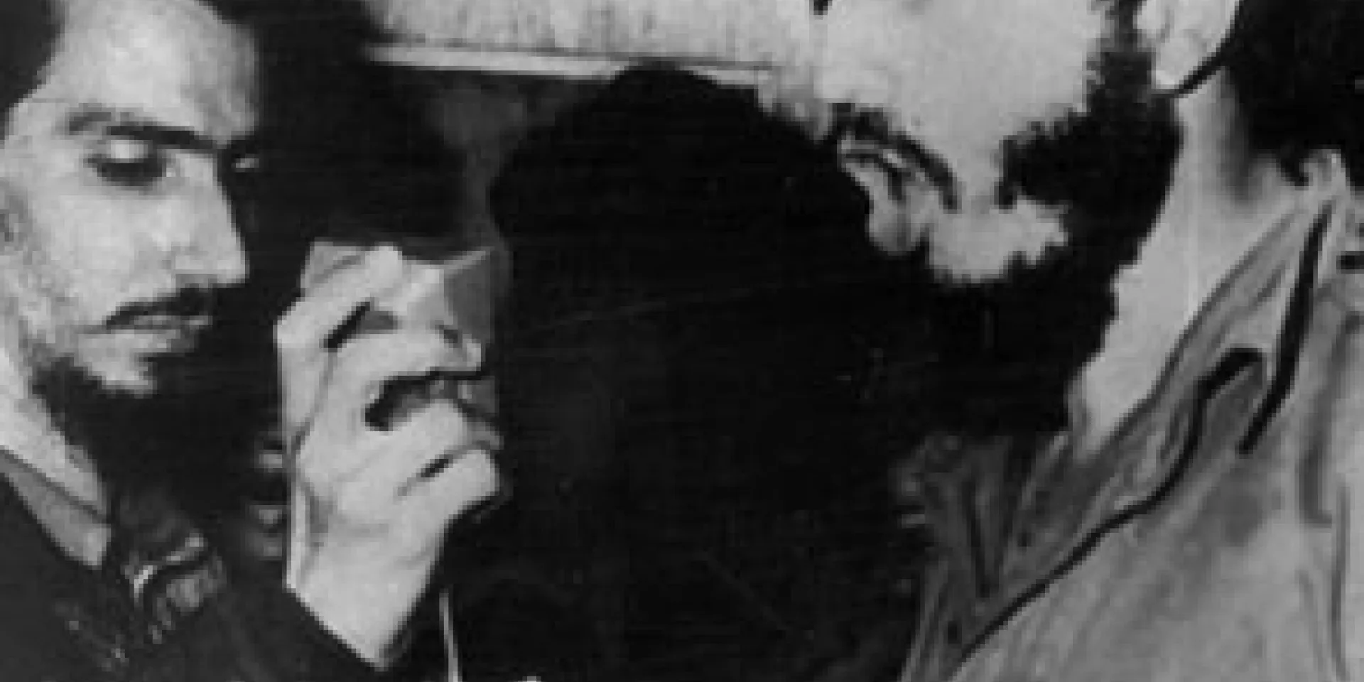 Fidel Castro convoca al pueblo a la huelga general revolucionaria.