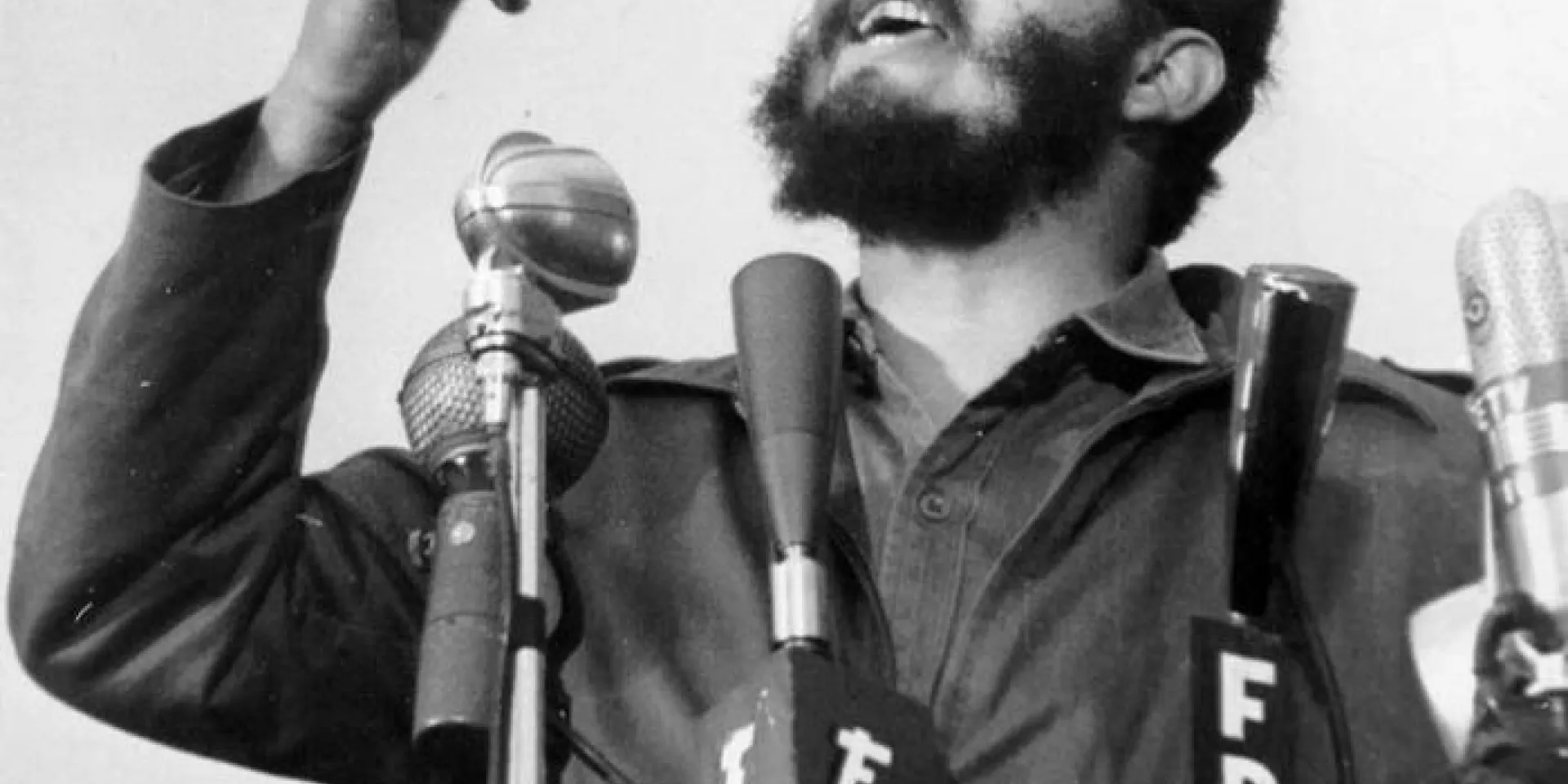 Fidel Castro Ruz en el sepelio de las victimas del Vapor La Coubre