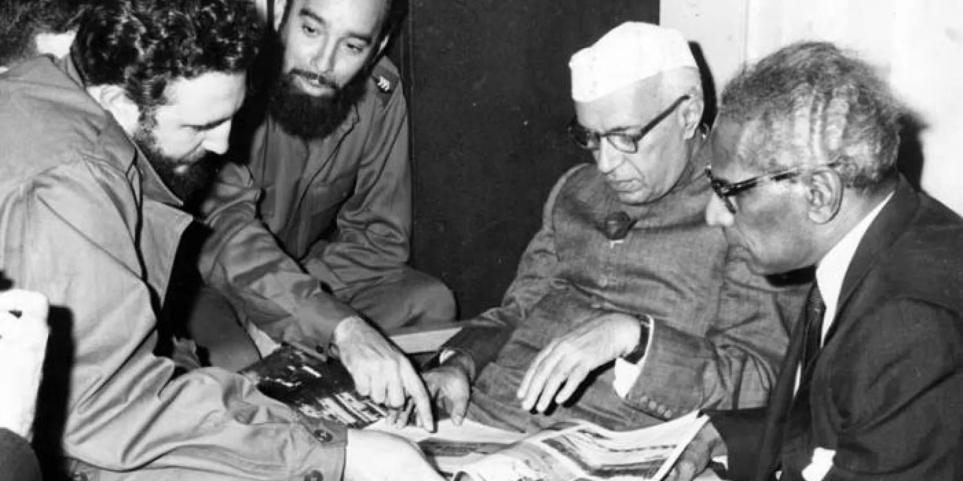 Histórico encuentro de Fidel con el primer ministro de la India, Jawaharlal Nehru. Foto: Prensa Latina