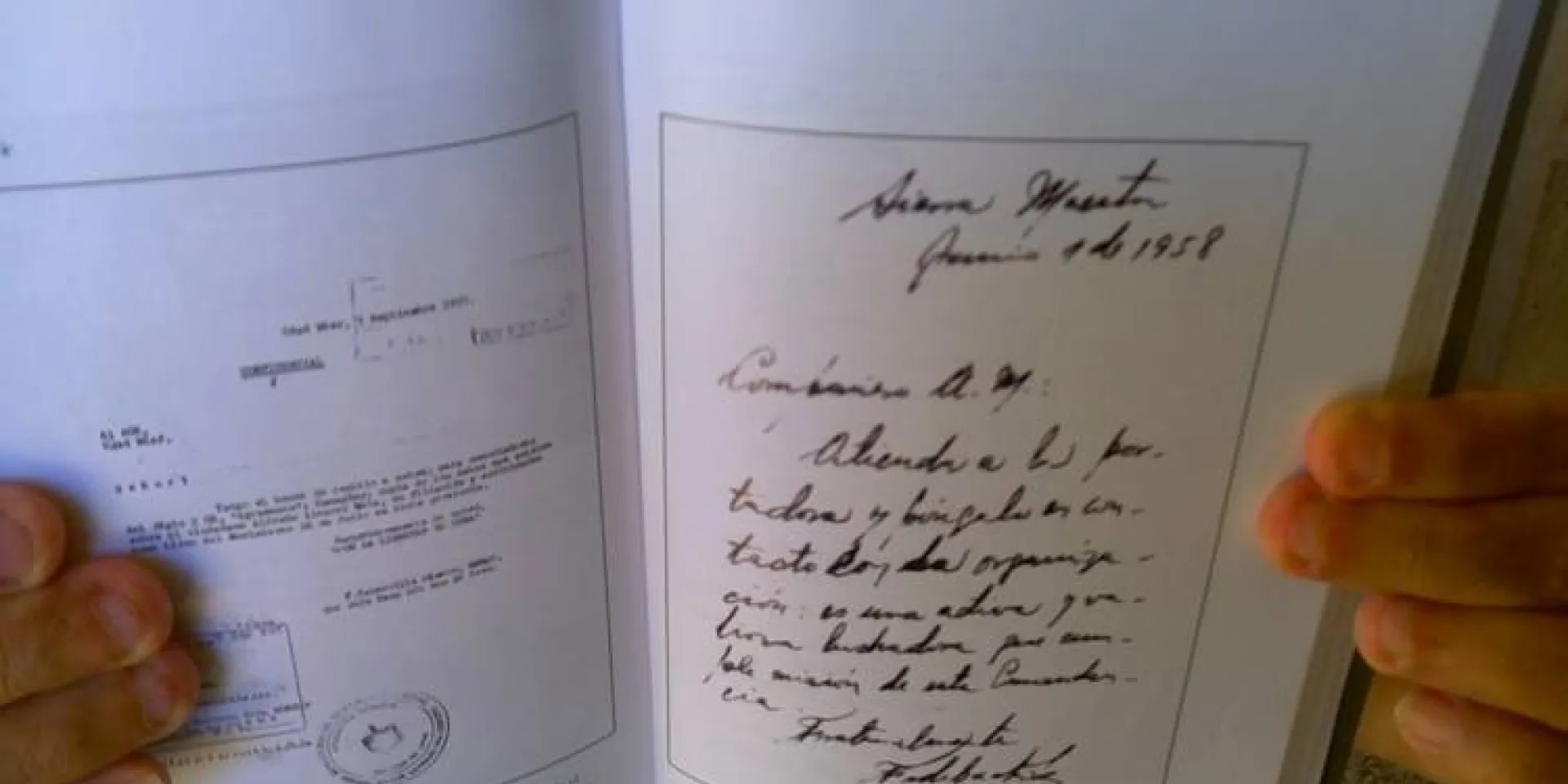 Mostrando mensaje manuscrito enviado por Fidel a Alfredo Álvarez Mola el 1 de junio de 1958 en el que indica atender a Lidia Doce, emisaria de la Comandancia