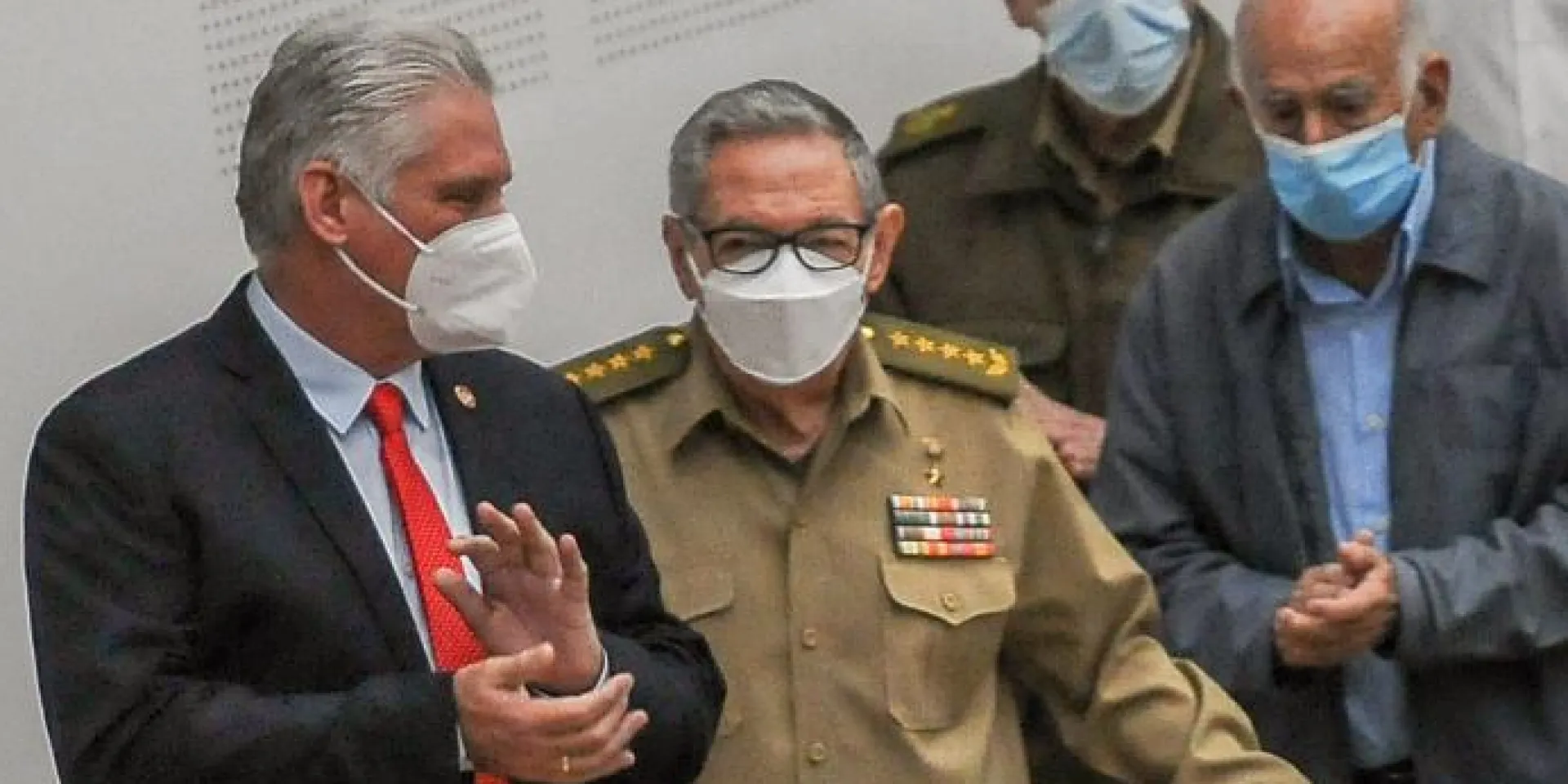 El 8vo. Congreso del Partido, celebrado en abril de este año, marcó la conclusión del proceso de transferencia ordenada de las principales responsabilidades por la generación histórica a las nuevas generaciones, lo que hizo fracasar los planes del imperialismo yanqui una vez más. Foto: José Manuel Correa