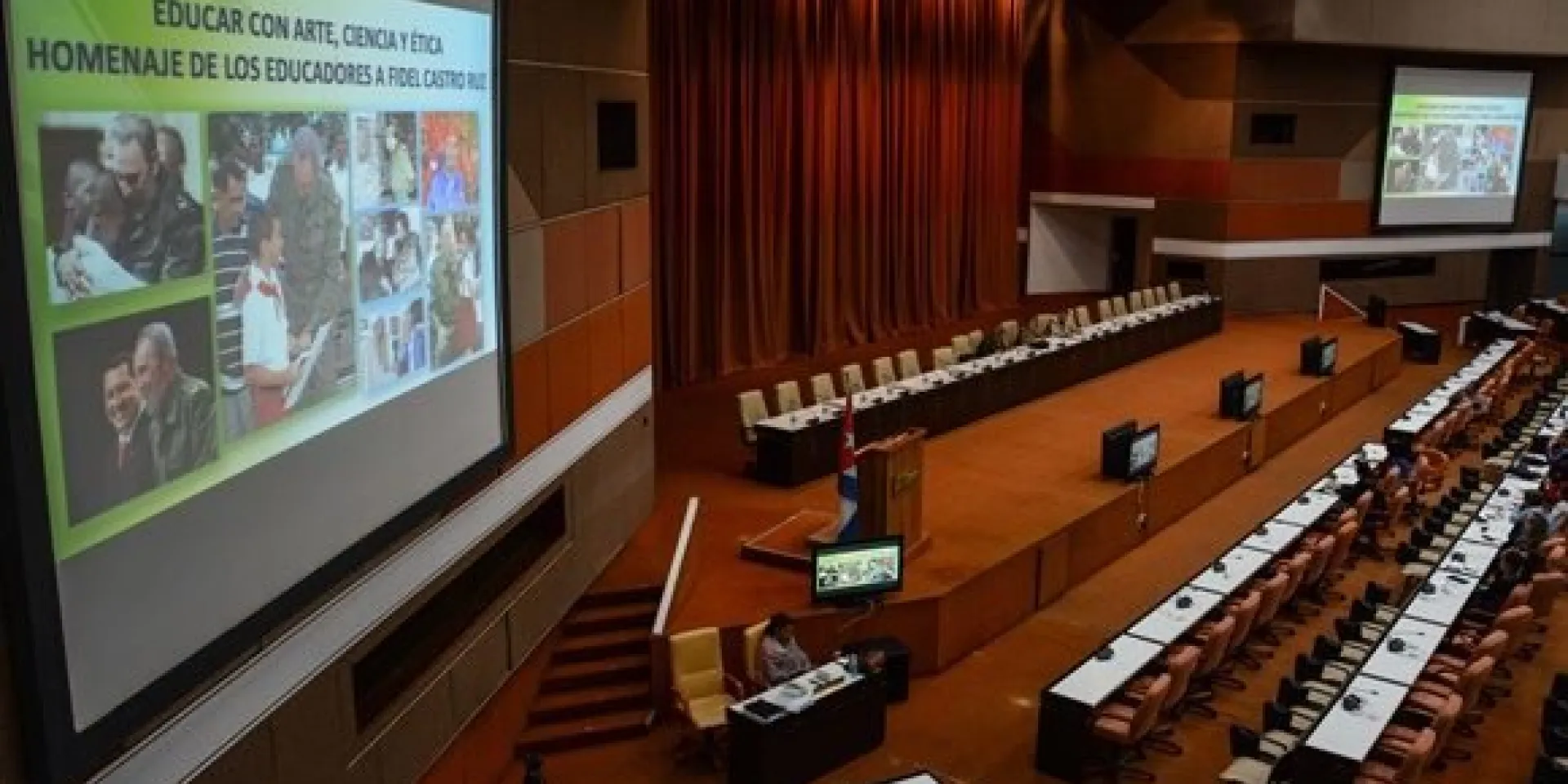 Homenaje al Comandante Fidel Castro Ruz, en el Encuentro Internacional por la Unidad e los Educadores Pedagogía 2019, que se desarrolla en el Palacio de las Convenciones, en La Habana, el 5 de febrero de 2019. Foto: Marcelino Vázquez/ ACN.