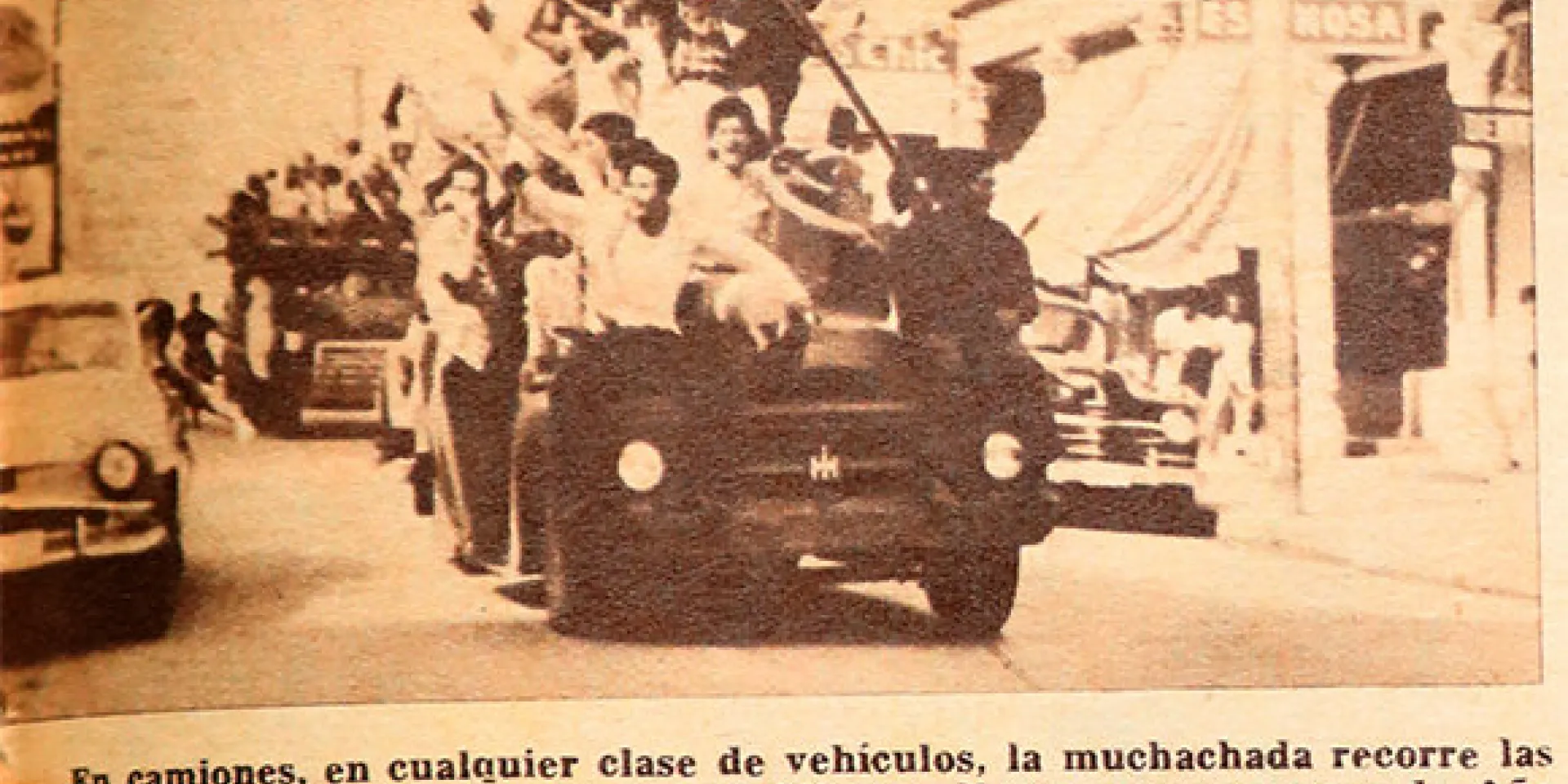 “Había que ver a aquel pueblo en la calle, el pueblo entero; la gente se besaba, la gente se abrazaba, todos con banderas”. Reproducción de Bohemia, enero de 1959.
