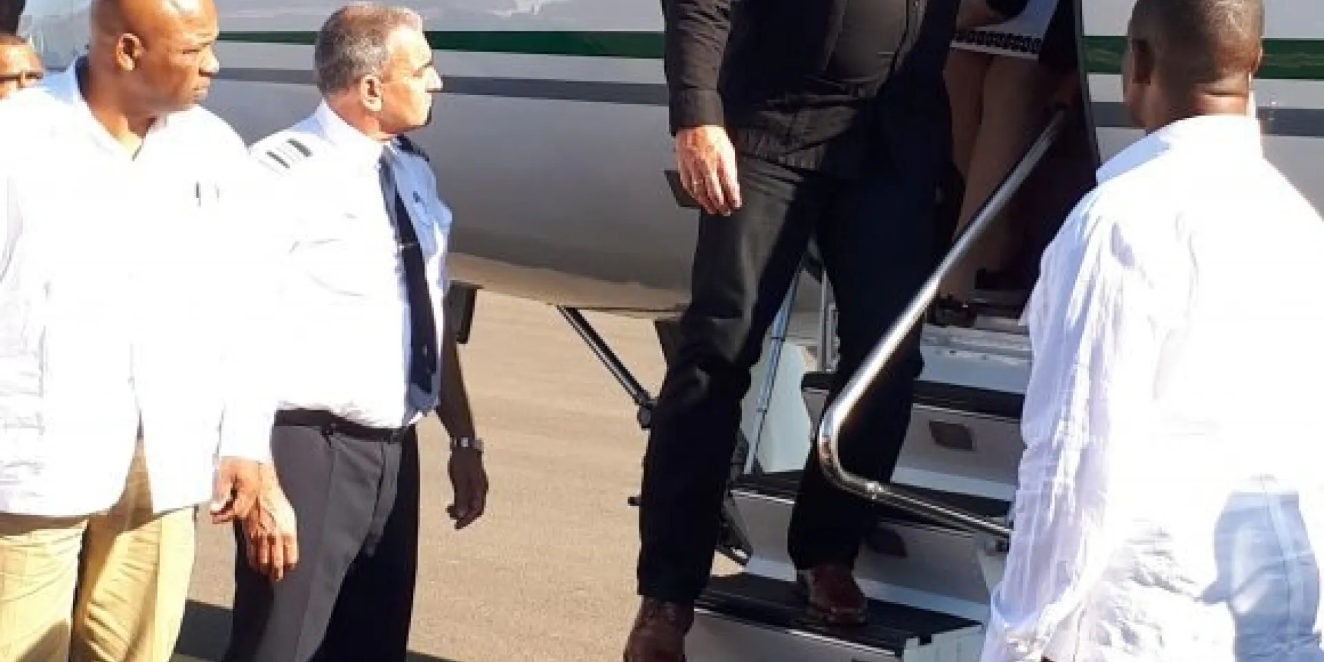 Presidente de Cuba llega a Nicaragua para asistir a Cumbre caribeña