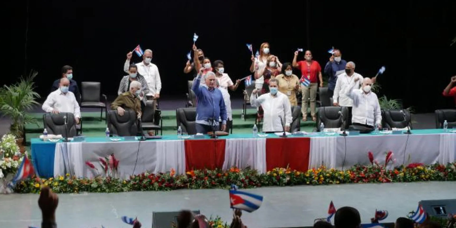 La producción de alimentos y la ejemplaridad de la militancia fueron temas en importantes reflexiones en las asambleas de balance del Partido en Guantánamo y Santiago de Cuba. Foto: Estudios Revolución