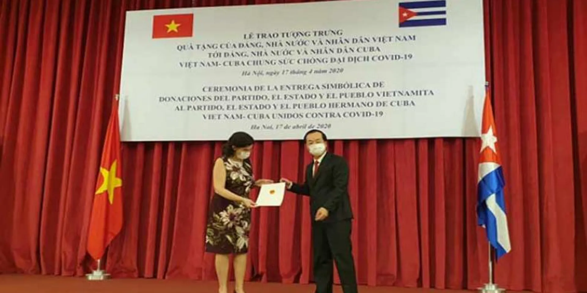 El Partido, el Estado y el pueblo vietnamitas donaron cinco mil toneladas de arroz a Cuba como un gesto solidario. Foto: PL.