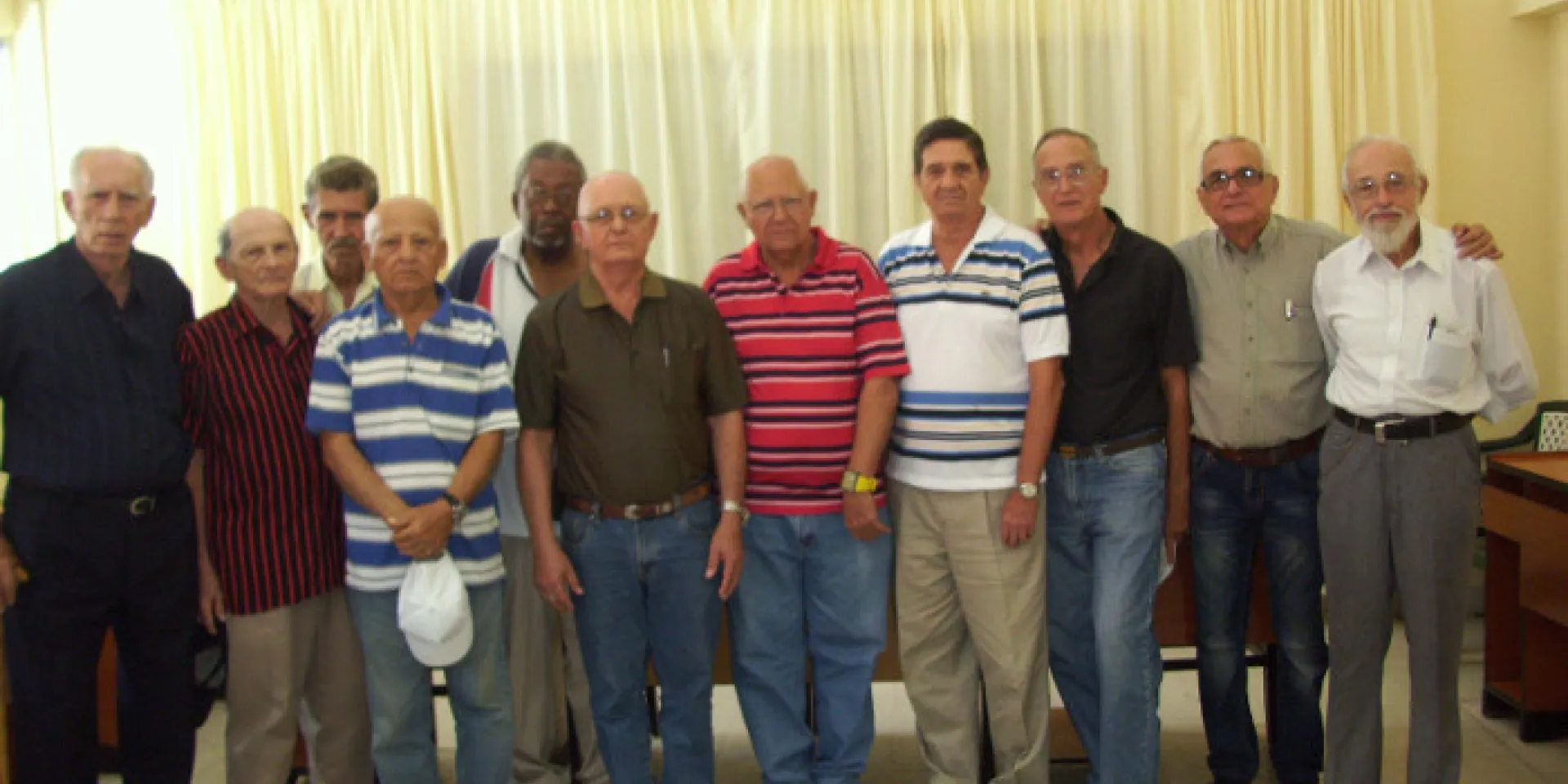 Representación de contadores agrícolas graduados por Fidel hace 55 años