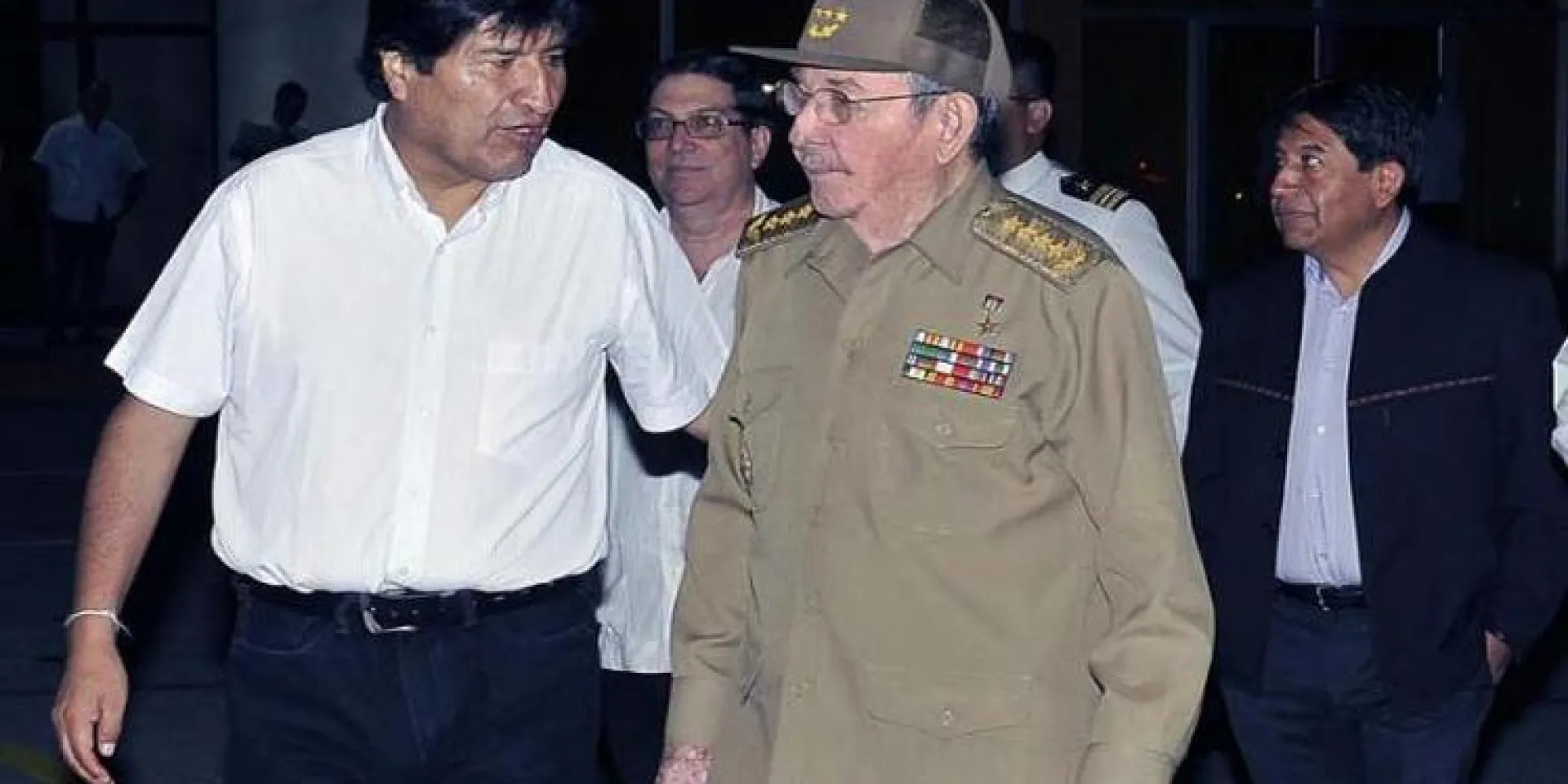 Evo Morales junto a Raúl Castro Ruz