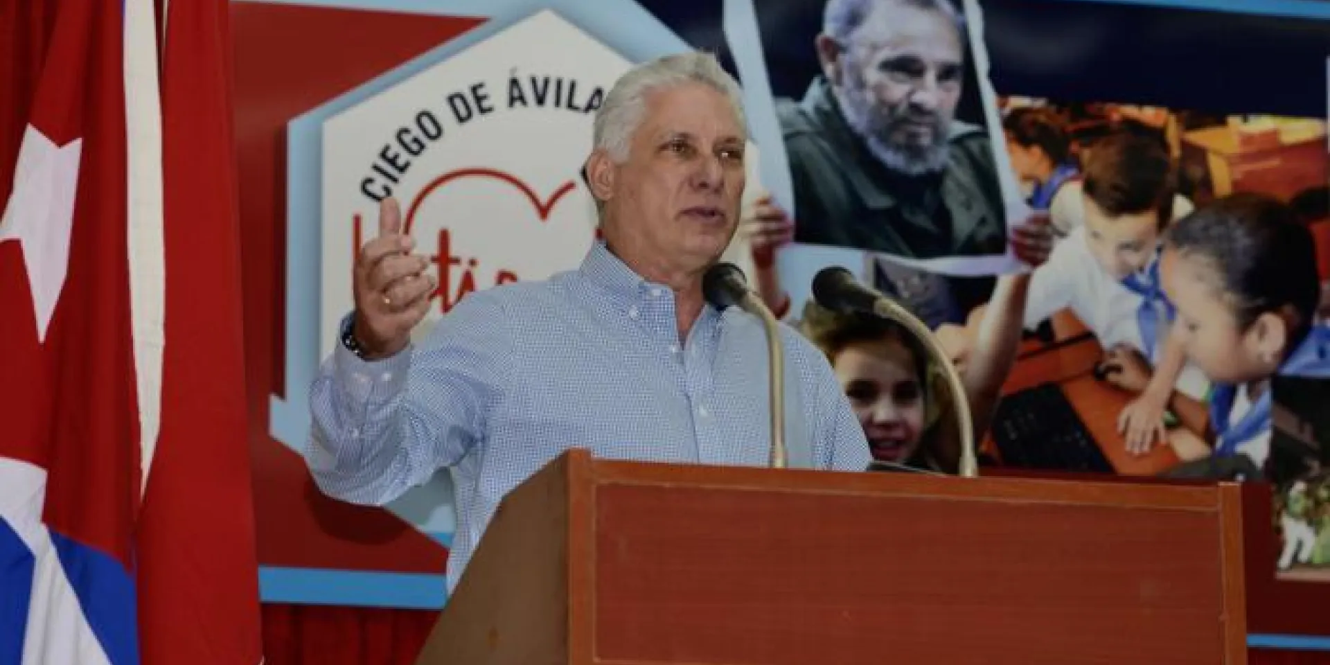 Díaz-Canel señaló que se busca una comprensión de la necesidad de revertir la situación en el menor tiempo posible. Foto: Estudios Revolución