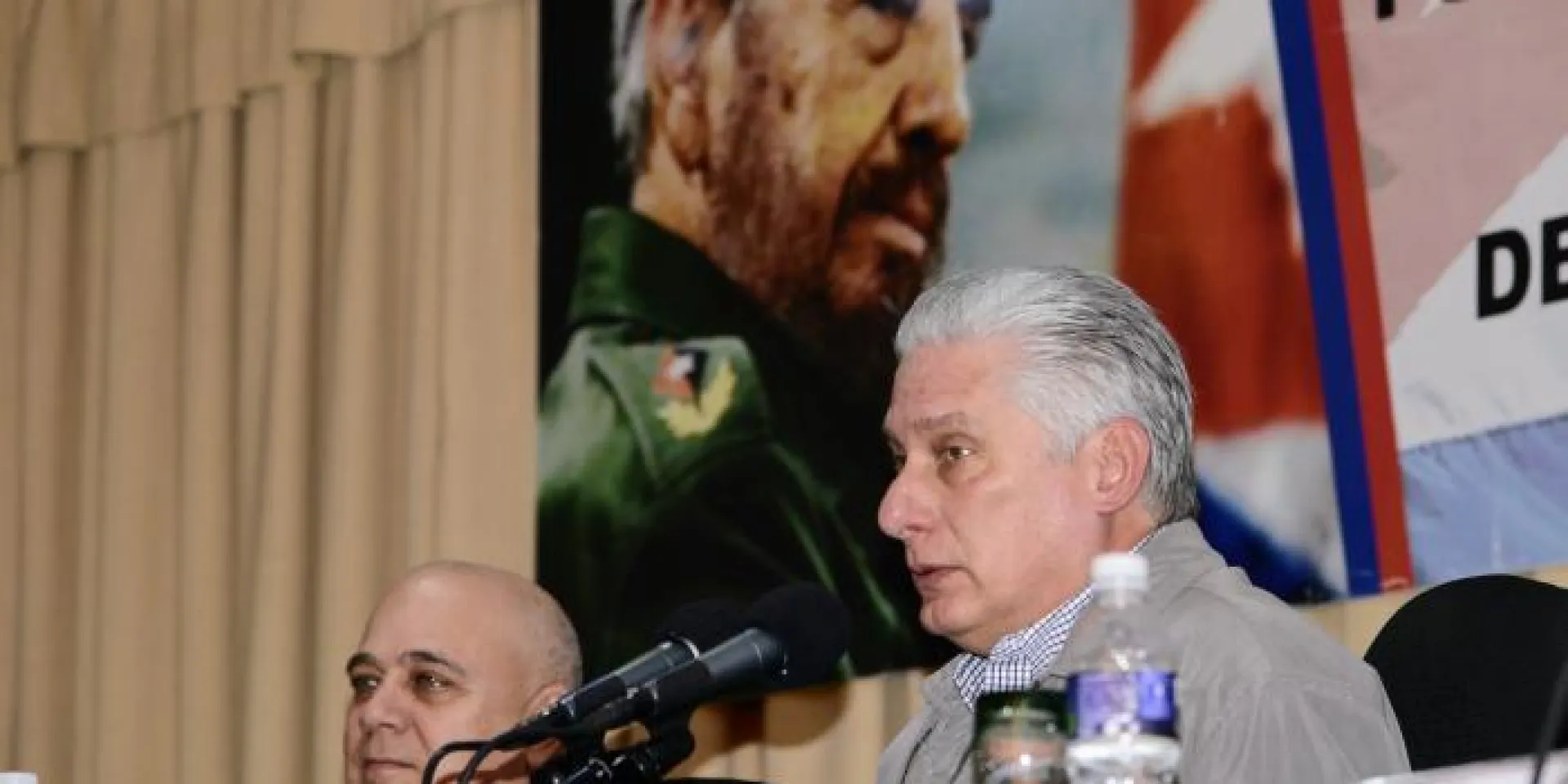 Construir, desarrollar e innovar son requerimientos del año en curso, ha reiterado el Presidente. Foto: Estudios Revolución