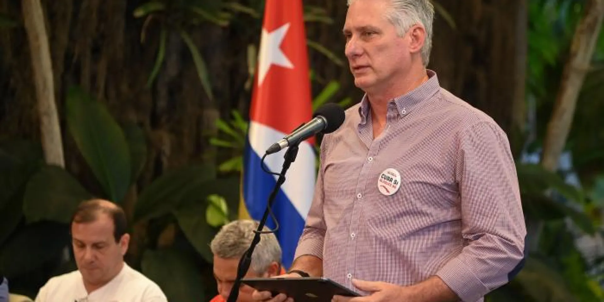 Les puedo asegurar, dijo el Jefe de Estado, que lo que hacen por nosotros está en «lo más hondo de nuestro corazón, en lo más profundo de nuestro sentimiento». Foto: Estudios Revolución