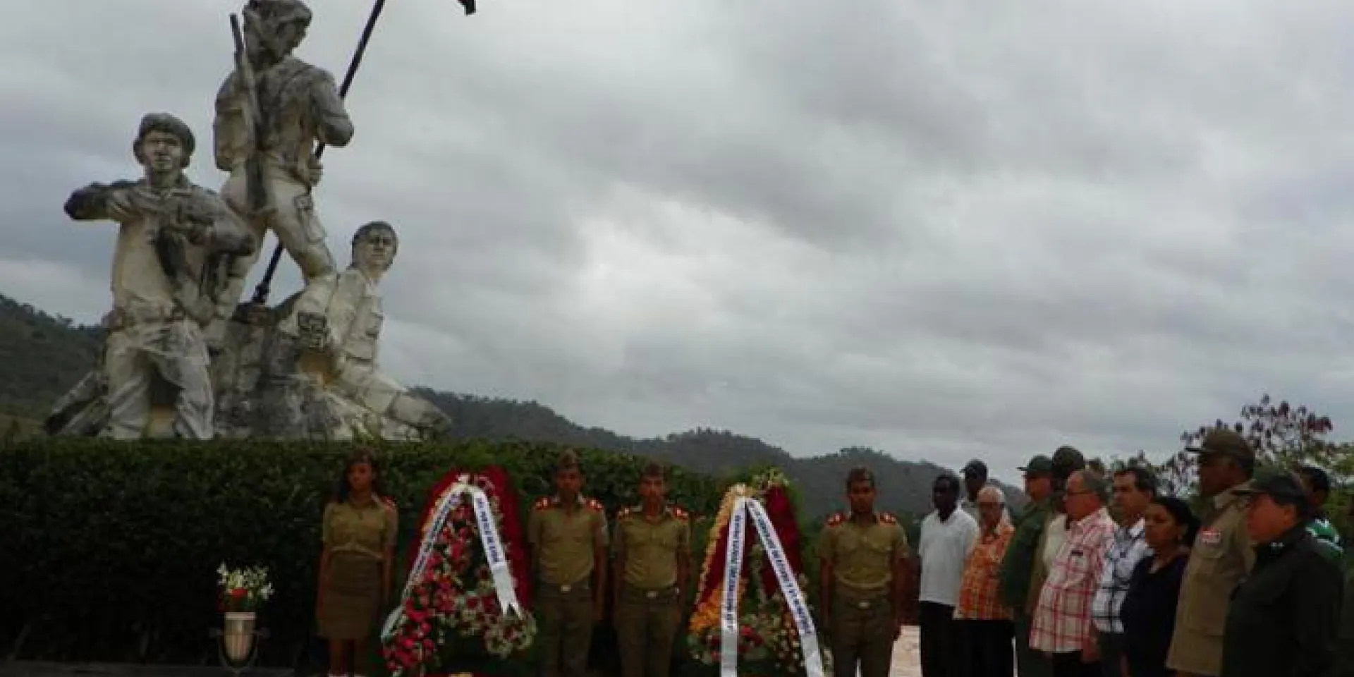 Las máximas autoridades de la provincia y pobladores del Tercer Frente asistieron a la conmemoración.