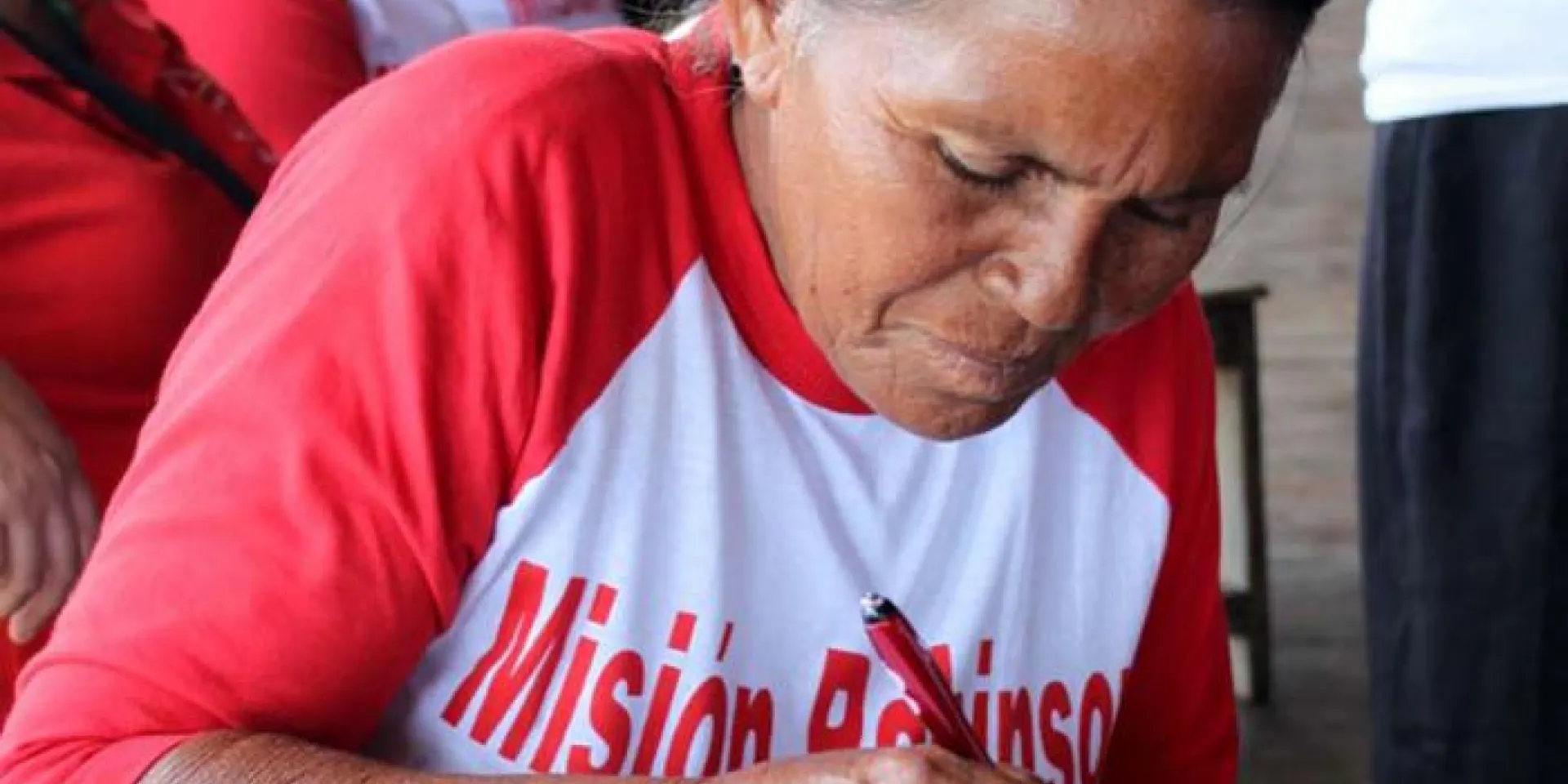 La Misión Robinson cumple más de una década impartiendo educación democrática y gratuita.