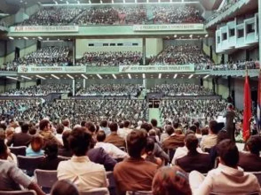 Clausura del IV congreso de la UJC, efectuado en el teatro “Karl Marx”