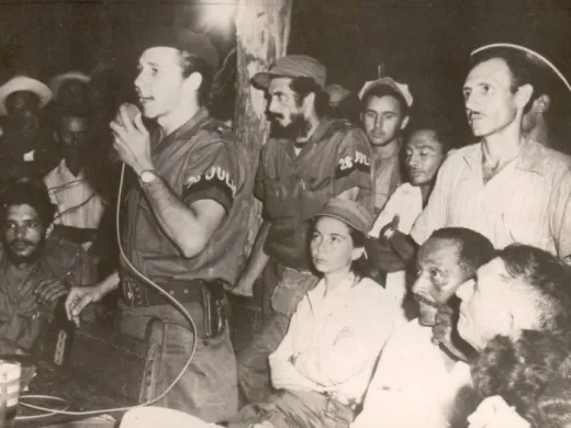 Raúl Castro durante el primer congreso campesino en armas, celebrado el 21 de septiembre en Soledad de Mayarí, en territorio del II Frente guerrillero Foto: Archivo de Granma. Raúl Castro durante el primer congreso campesino en armas, celebrado el 21 de septiembre en Soledad de Mayarí, en territorio del II Frente guerrillero Foto: Archivo de Granma.