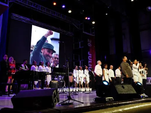Jóvenes y músicos dedicarón una Cantata a Fidel