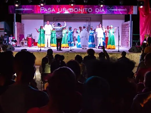 Cantata en el barrio de La Güinera, dirigido por Huberto Llamas. Foto: Abel Padrón Padilla/ Cubadebate.