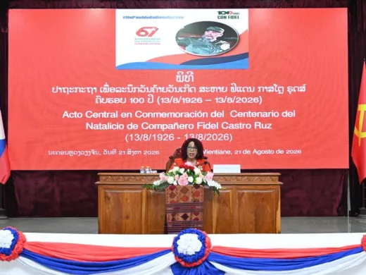 fidel-laos