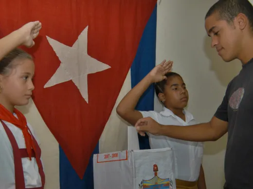 Cada joven que vote es un sí por el futuro de la Revolución Autor: Calixto N. Llanes Cada joven que vote es un sí por el futuro de la Revolución Autor: Calixto N. Llanes