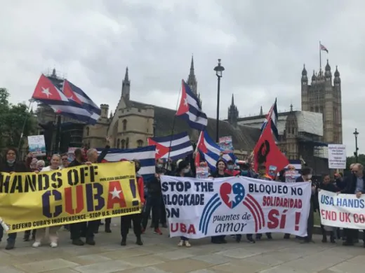 Numerosas ciudades del mundo realizaron caravanas y otras acciones contra el bloqueo de Estados Unidos contra Cuba. Foto: Prensa Latina Numerosas ciudades del mundo realizaron caravanas y otras acciones contra el bloqueo de Estados Unidos contra Cuba. Foto: Prensa Latina