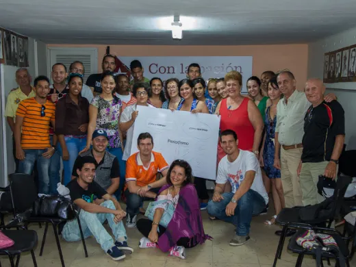 Prensa camagüeyana en la casa natal de Fidel