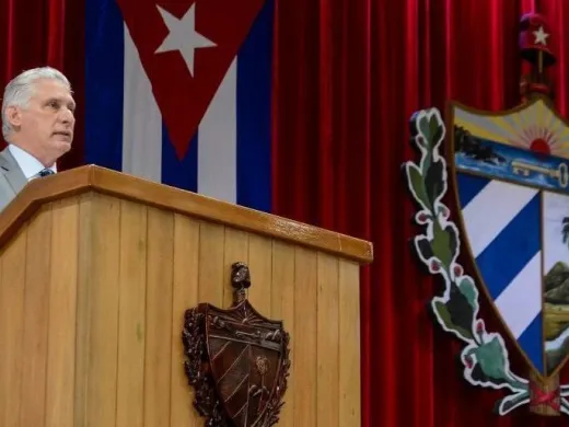 Con la presencia del presidente Miguel Díaz-Canel Bermúdez, los diputados se reúnen de manera semipresencial, en el Palacio de las Convenciones de La Habana. Foto: Estudios Revolución Con la presencia del presidente Miguel Díaz-Canel Bermúdez, los diputados se reúnen de manera semipresencial, en el Palacio de las Convenciones de La Habana. Foto: Estudios Revolución