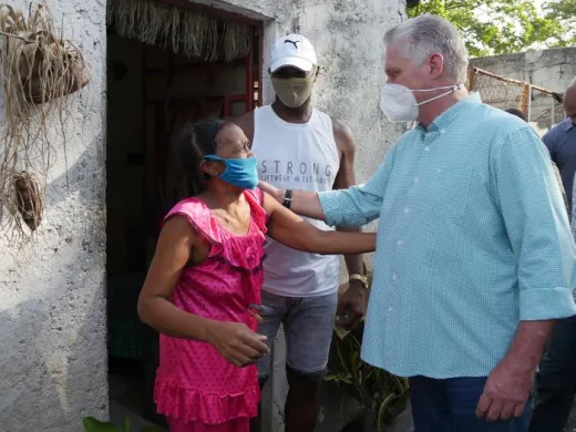 El Primer Secretario del Partido y Presidente de la República ha llamado a arrancar un pedacito a los problemas todos los días y no es intervenir los barrios en la reanimación de comunidades vulnerables. Foto: Estudios Revolución