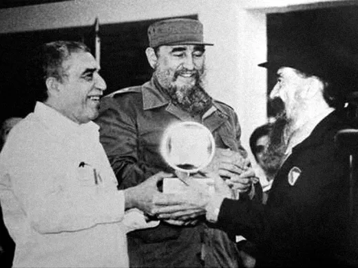 Fidel junto a Gabriel García Márquez y Fernando Birri, dos de los fundadores. Fidel junto a Gabriel García Márquez y Fernando Birri, dos de los fundadores.