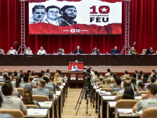 Los delegados al X Congreso de la FEU ratificaron que la organización continuará siendo antimperialista y anticolonialista, y contribuirá a la formación de estudiantes patriotas, martianos y fidelistas. Foto: Ariel Cecilio Lemus Los delegados al X Congreso de la FEU ratificaron que la organización continuará siendo antimperialista y anticolonialista, y contribuirá a la formación de estudiantes patriotas, martianos y fidelistas. Foto: Ariel Cecilio Lemus