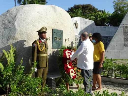 El eterno padre que nos condujo a la victoria recibió el tributo de su pueblo. Foto: Cortesía del autor El eterno padre que nos condujo a la victoria recibió el tributo de su pueblo. Foto: Cortesía del autor