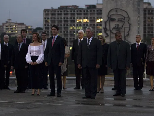 Primer Ministro de Canadá, Justin Trudeau rinde honores al prócer de la Independencia de Cuba, José Martí