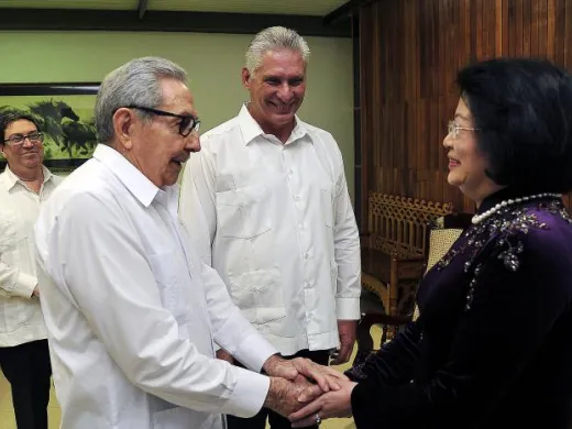 Durante el amistoso encuentro, intercambiaron sobre los entrañables lazos de hermandad que unen a los dos pueblos, partidos y gobiernos. Foto: Estudios Revolución